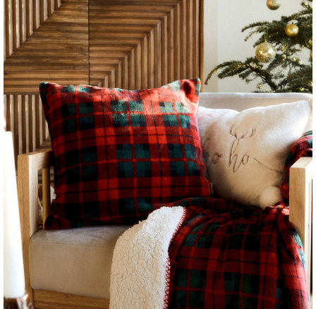 Povlak na polštář TARTAN kostkovaný 45x45 cm XM22 937853 Povlak na polštář TARTAN kostkovaný 45x45 cm XM22 937853