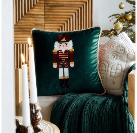 Povlak na polštář NUTCRACKER sametový s louskáčkem 45x45 cm XM22 827841