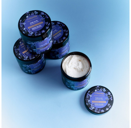 Tělový peeling Unforgettable 220g 899091